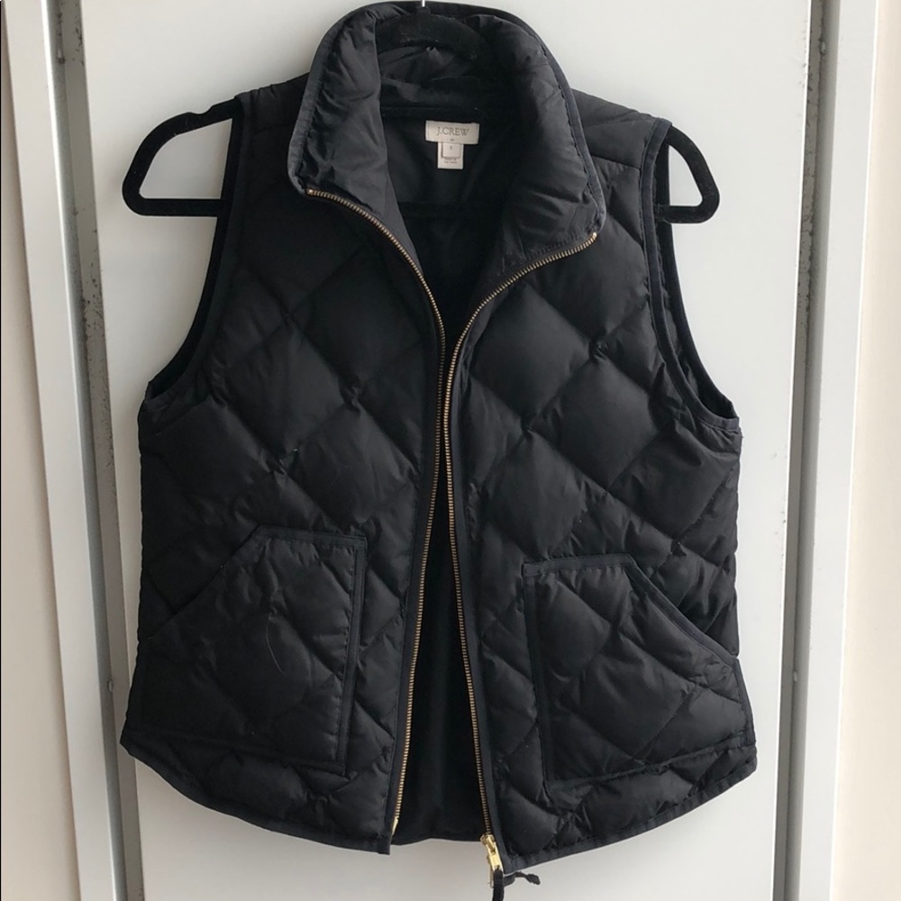MOVING SALE! MAKE AN OFFER: Jcrew  Vest (Small)